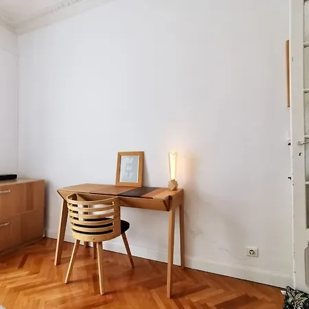 Bellecour Апартаменты