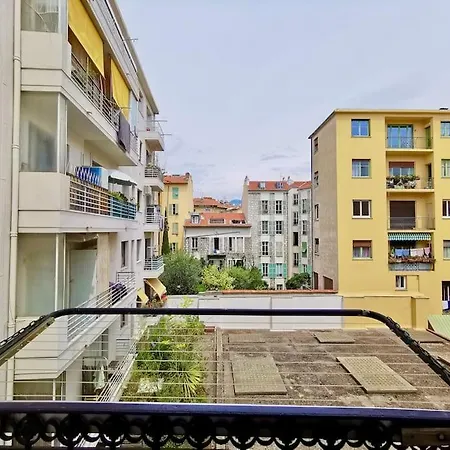 Bellecour Апартаменты Ницца